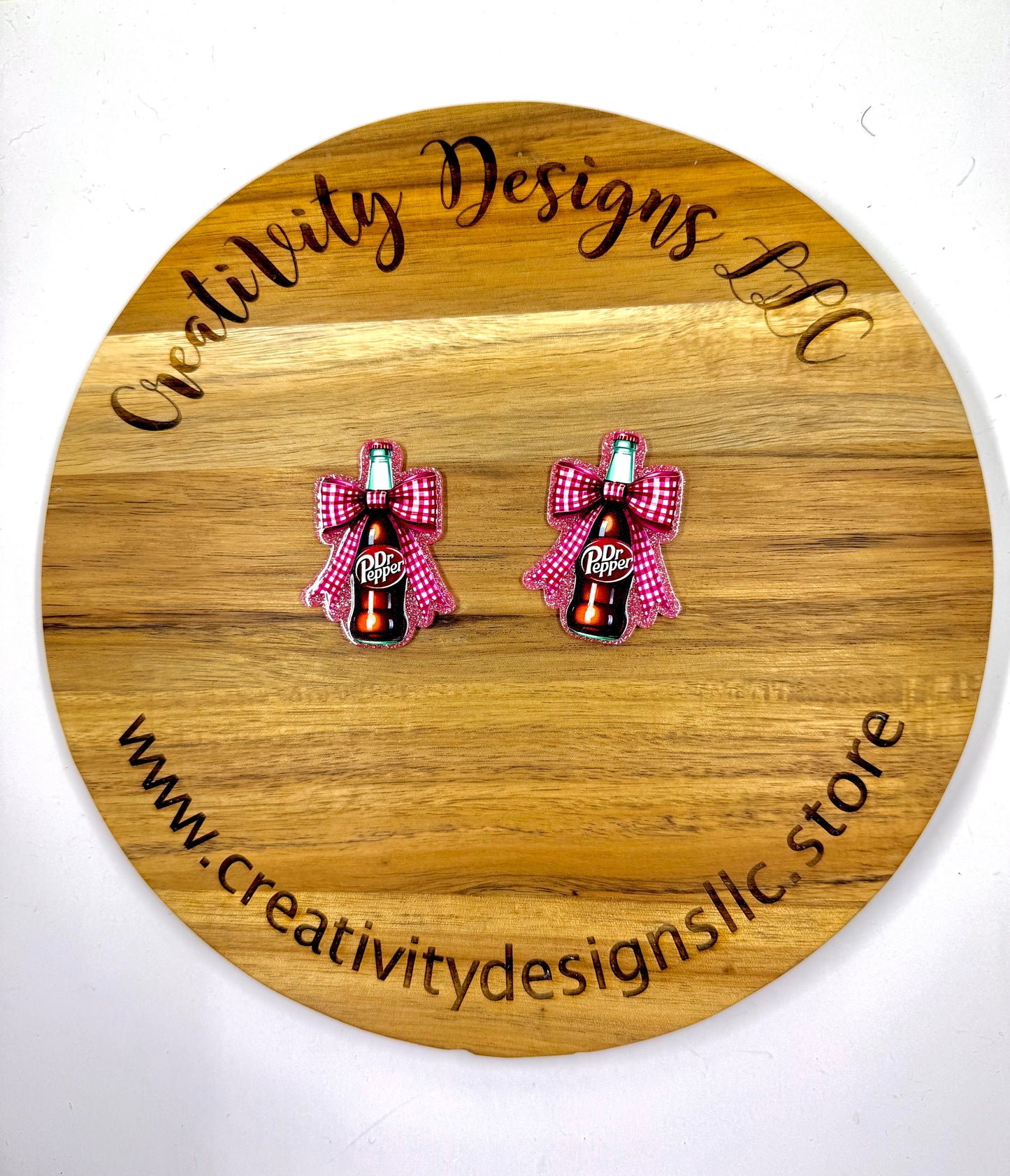 Checkered Bow Pepper Soda